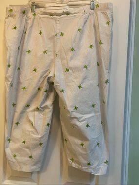 Sag Harbor White Pants with Light Green Embroidered Frogs.  (100)